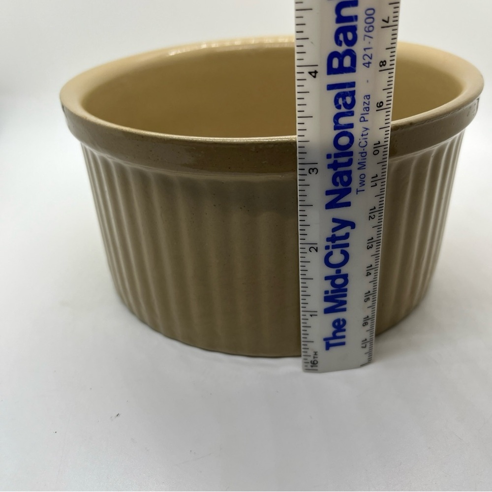 Vintage Soufflé Dish Made In England Tan Baking  Pan Pot Ceramic Bakeware - Picture 6 of 7